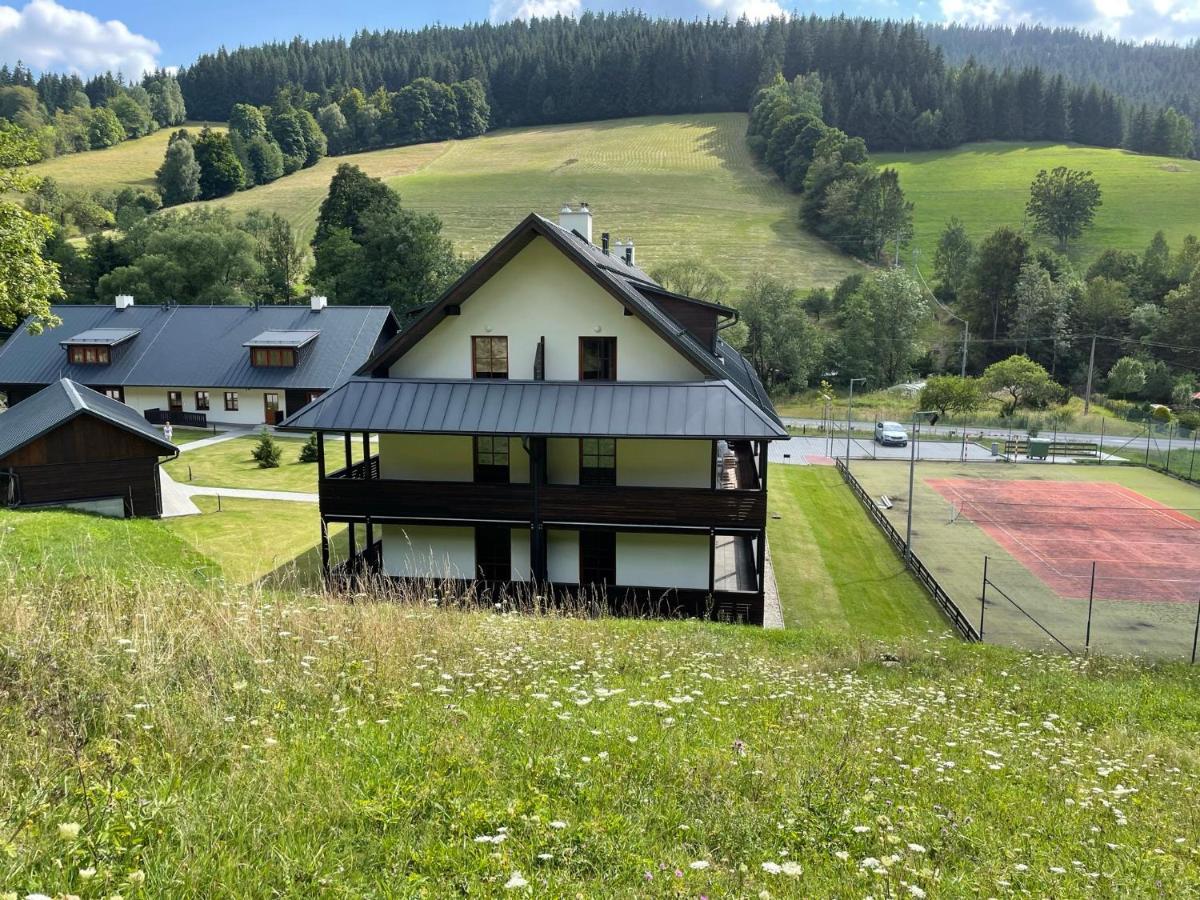 Apartmany Neta Velke Karlovice, Polansky Dvur Екстериор снимка